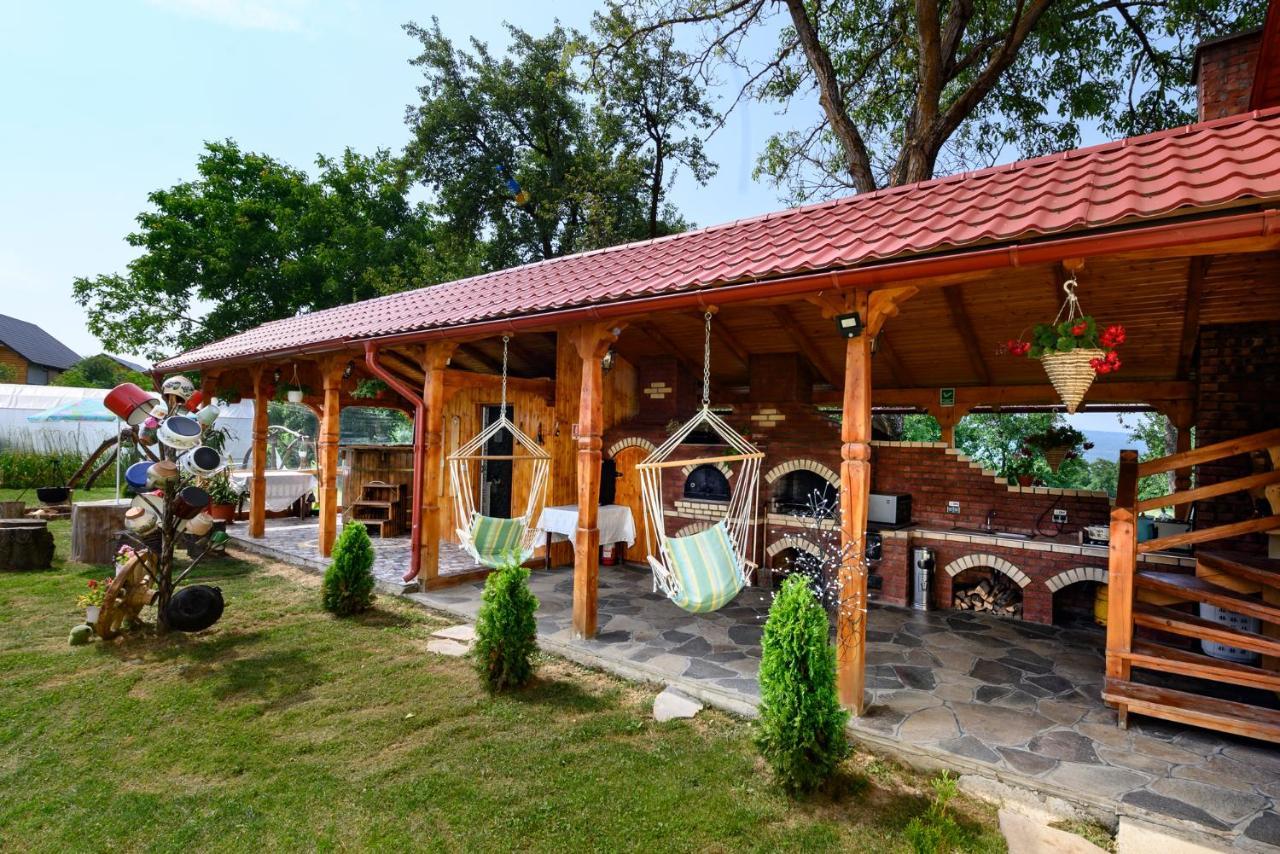 Hotel Sub Creasta Cocosului Breb Exterior foto