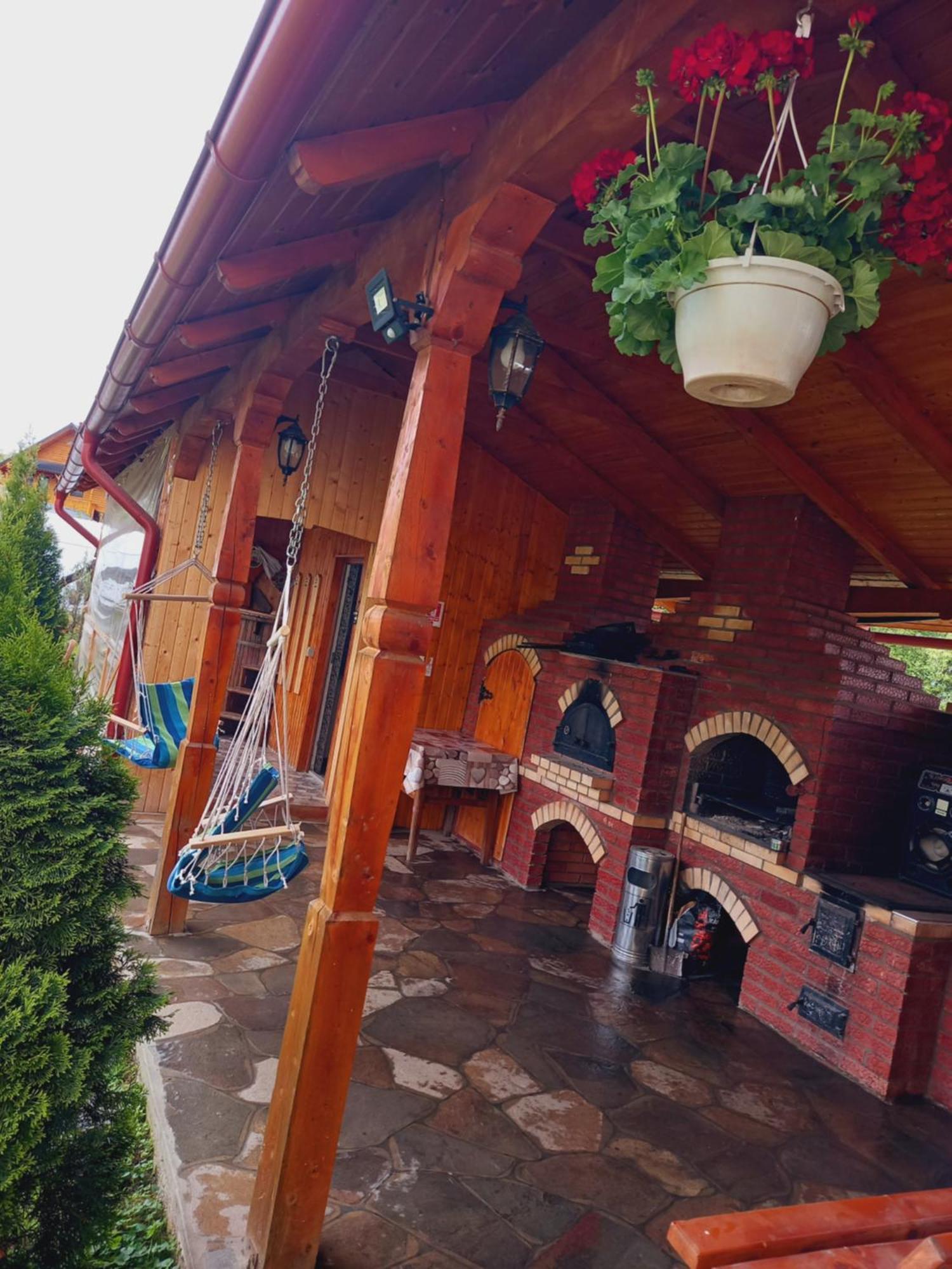 Hotel Sub Creasta Cocosului Breb Exterior foto