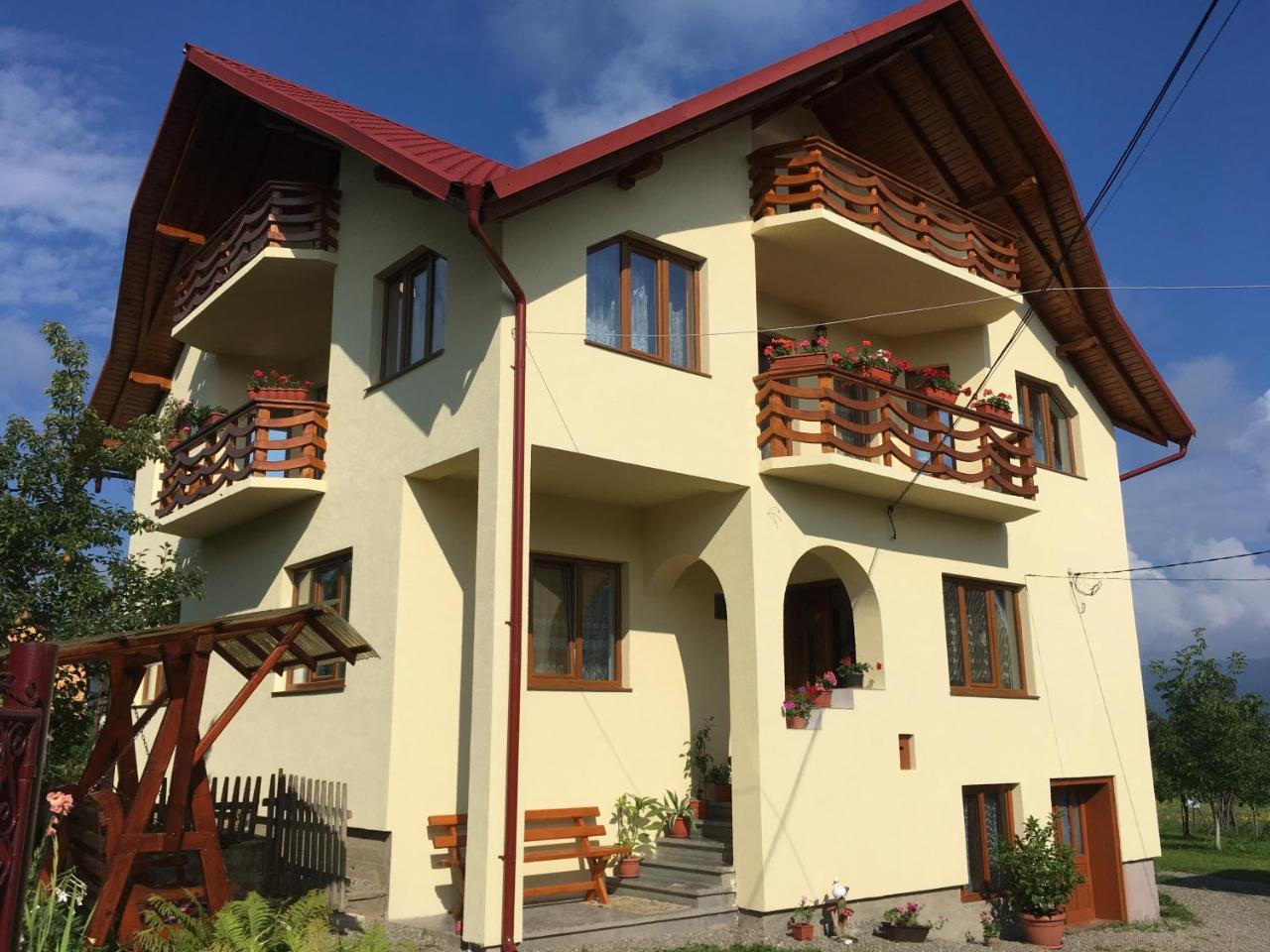 Hotel Sub Creasta Cocosului Breb Exterior foto